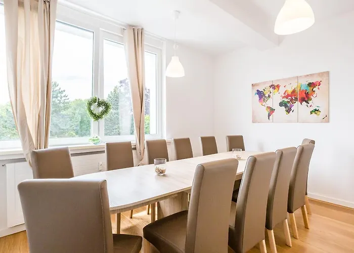 Work & * 朗根费尔德