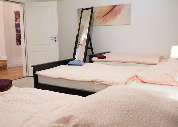 Work & 公寓 朗根费尔德